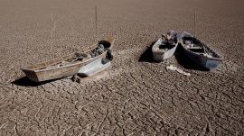 File photo of a dry lakebed. December 17, 2015.  REUTERS/David Mercado      