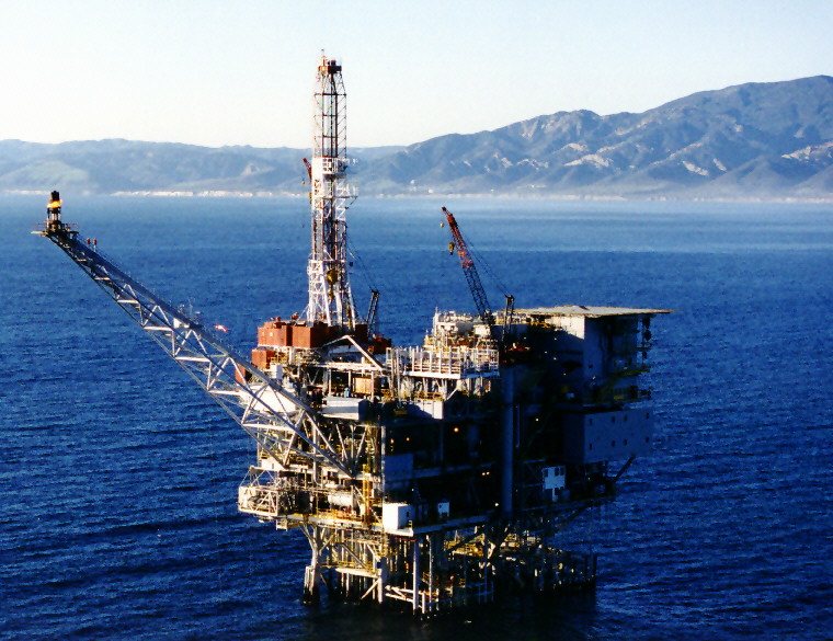 Photo of the Hondo Platform offshore California