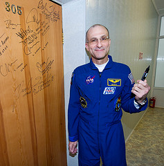 Expedition 30 Preflight (201112210014HQ)