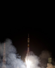 Expedition 30 Launch (201112210002HQ)