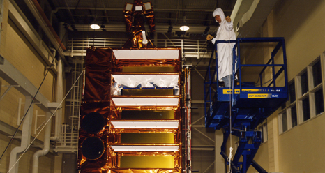 Techs work on RXTE in 1995