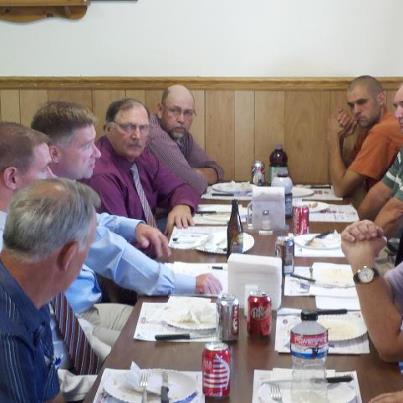 Photo: Meeting Thursday at Hometown Pizza Restaurant in Franklin with local elected and community leaders to discuss issues and opportunities to move forward.