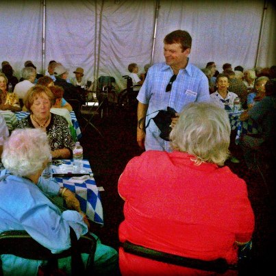 Photo: Mike was happy to hear from so many constituents at today’s German-American Festival Senior Luncheon. The 47th Ward Senior Council worked with the United German-American Societies of Greater Chicago to serve lunch to 500 seniors.