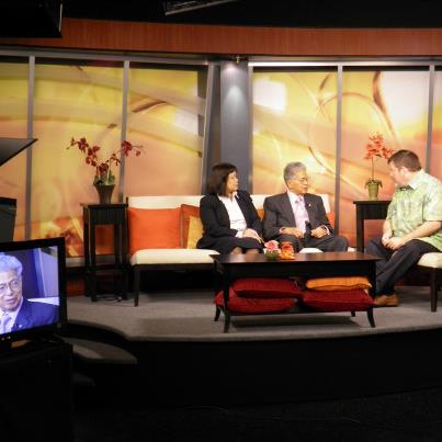 Photo: Senator Akaka and Export Import Bank Director Pat Loui recorded a segment for Hawaii News Now - Sunrise.  Akaka and Loui are holding a Global Export Forum tomorrow at the Hawaii Convention Center to help Hawaii Small Businesses increase exports during these difficult economic times.  More info or to register: http://1.usa.gov/Q6ycHb