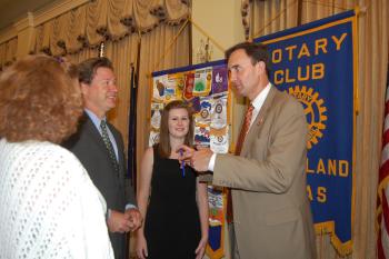 Congressman Olson chats with Sugar Land Rotary Members