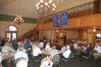 Congressman Olson speaks to the Alvin Rotary