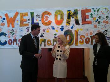 Congressman Olson tours Mamie George Community Center in Richmond, Texas