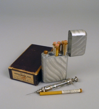 Physician's hypodermic needle kit with morphine, Parke, Davis & Co., 1908-1918