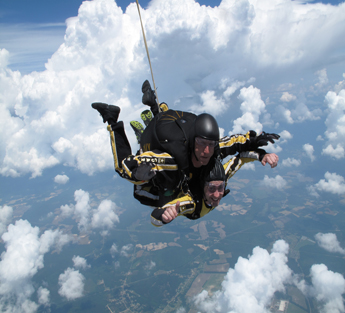 LT Justin Peglowski skydiving with the U.S. Army Golden Knights