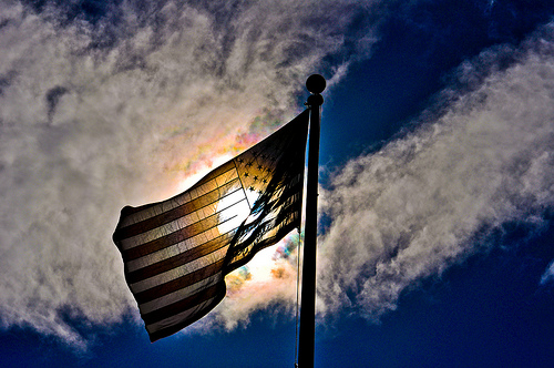 Photo of the American flag by Bin Lee