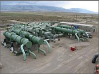 A geothermal production facility in the Raft River Valley (Credit: US Geothermal Corp.)