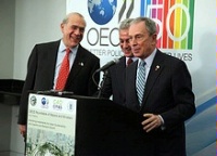 Date: 03/08/2012 Description: Angel Gurría, Secretary-General of the OECD, Rahm Emanuel, Mayor of Chicago, and Michael Bloomberg, Mayor of New York City © OECD