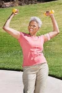 woman with free weights