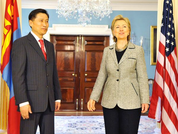 Date: 06/09/2009 Description: Remarks by Secretary Clinton and Mongolian Foreign Minister Sukhbaatar Batbold before their meeting.  © State Dept Photo by Michael Gross