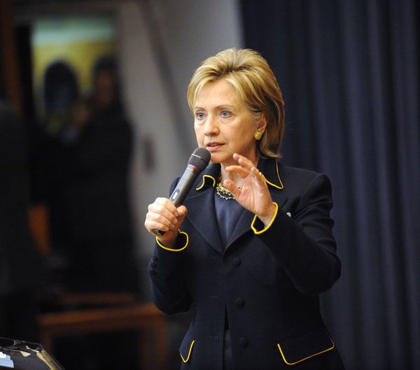 Date: 02/04/2009 Description: Secretary Clinton holds Town Hall Meeting for State Department employees.  State Dept Photo