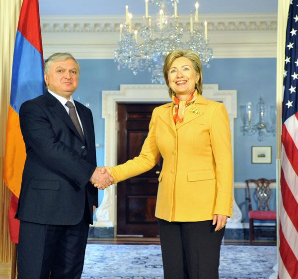 Date: 05/05/2009 Description: Secretary Clinton meets with Armenian Foreign Minister Edward Nalbandian before their meeting.  © State Department photo by Michael Gross
