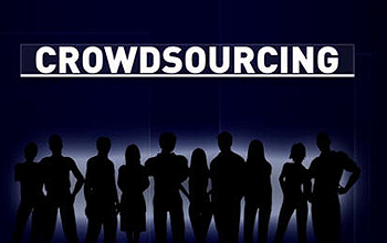 Silouette of a crowd under the word crowdsourcing