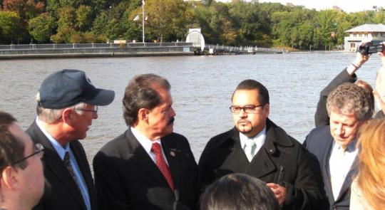 Serrano and Salazar Discuss the Harlem River