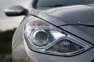 2011 Hyundai Sonata Hybrid headlight