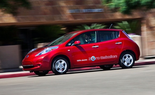 2012 Nissan Leaf in motion