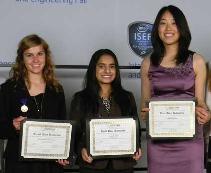 Addiction Science Award Winners Darby Schumacher (2nd place), Yamini Naidu (3rd place), Sarah Pak (1st place), and Susan Weiss, Chief Judge for NIDA.