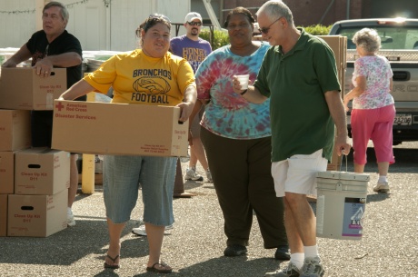 Volunteers Assist Hurricane Isaac Survivors