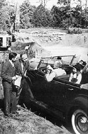FDR visits library site