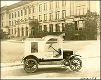 Good Humor truck in 1920s-1930s