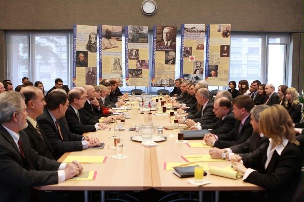 U.S. and Russian New START Treaty delegations held their closing plenary on April 9, 2010 in Geneva, Switzerland.
