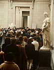 Image: Crowds wait patiently at the entrance to the exhibition. The New Painting: Impressionism 1874-1886