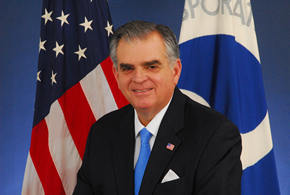 Photo of US Transportation Secretary Ray Lahood