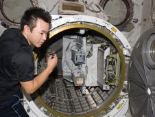 Astronaut Aki Hoshide in Kibo