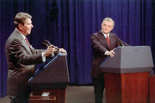 Second Debate, 1984
President Reagan and Democratic candidate Walter Mondale during the second debate on foreign policy in Kansas City, Missouri. 10/21/84.