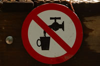 A sign indicating that water is not for drinking