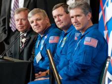 Astronaut Steve Lindsey, along with Ohio astronauts Greg 