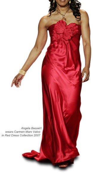 Angela Basset wears Carmen Marc Valvo in Red Dress Collection 2007