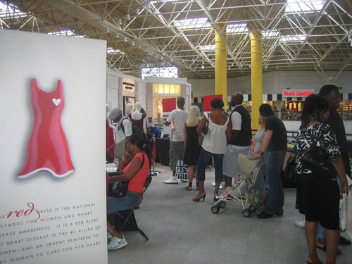 2009 Road Show - People wait in line to get screened at The Heart Truth Road Show in Atlanta.