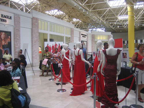 2009 Road Show - The Red Dress display at The Heart Truth Road Show in Atlanta.