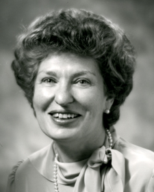 Dr. Nancy Boucot Cummings