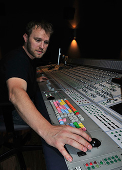 Broadcast and sound engineering technicians