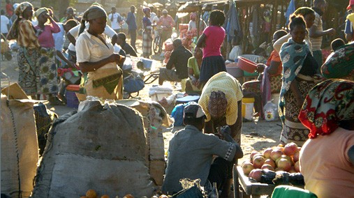 Marketplace in Mozambique, June 2012. [State Department photo/ Public Domain]