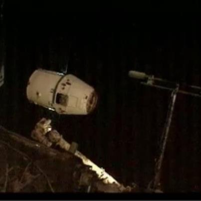 Photo: The SpaceX Dragon capsule has arrived at the final planned hold point of 10-meters. The  International Space Station crew has received the “go” for capture. Watch live at www.nasa.gov/ntv