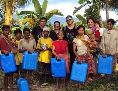 Photo: FETP investigator with local health workers providing jerry cans and oral rehydration solution in cholera outbreak affected villages. The outbreak investigation was conducted from April 7 to April 20, 2011. Bataraza, Palawan, Philippines, April 2011.
Photo submitted by Rowena Capistrano - Philippines