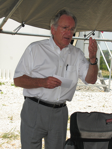Senator Harkin discusses the wind turbine project. USDA photo.