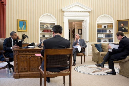 President Obama has a foreign leader phone call in the Oval Office