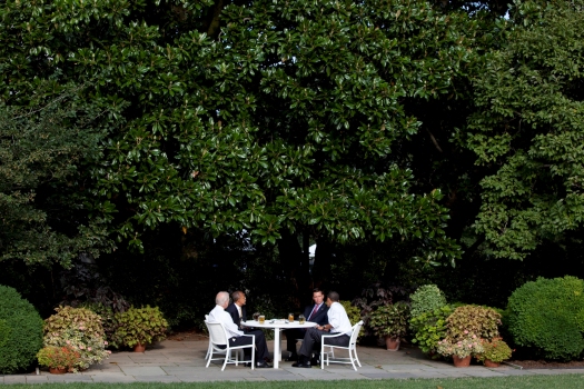 President Barack Obama, Vice President Joe Biden, Professor Henry Louis Gates Jr. and Sergeant James Crowley meet in the Rose Garden