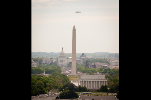 Space Shuttle Discovery DC Fly-Over (201204170042HQ)