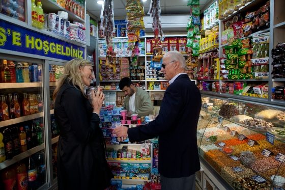 Vice President Joe Biden visits a shop in Istanbul