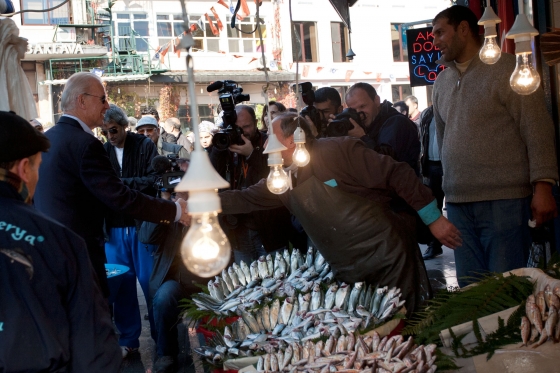 Vice President Joe Biden shakes hands with a fish monger in Istanbul