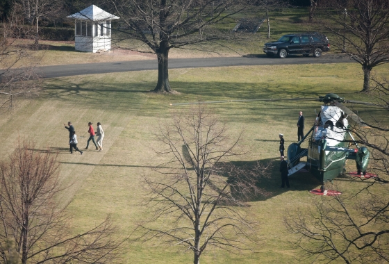 President Obama and the First Family Return from Hawaii to Begin 2011